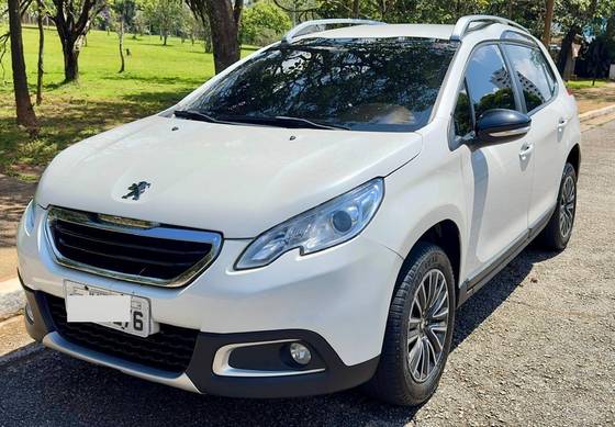 PEUGEOT 2008 2018