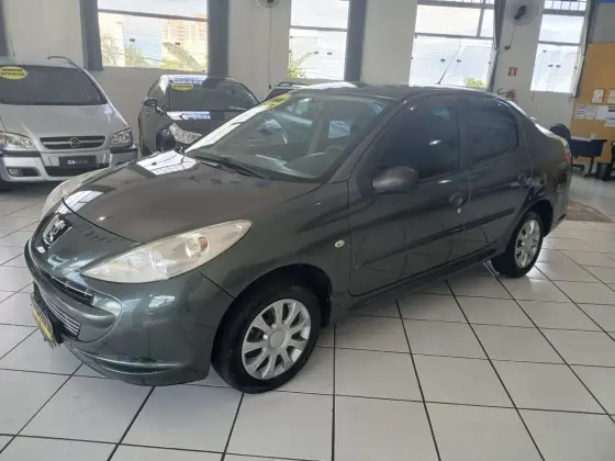PEUGEOT 207 2012