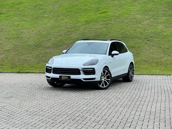 PORSCHE CAYENNE 2023