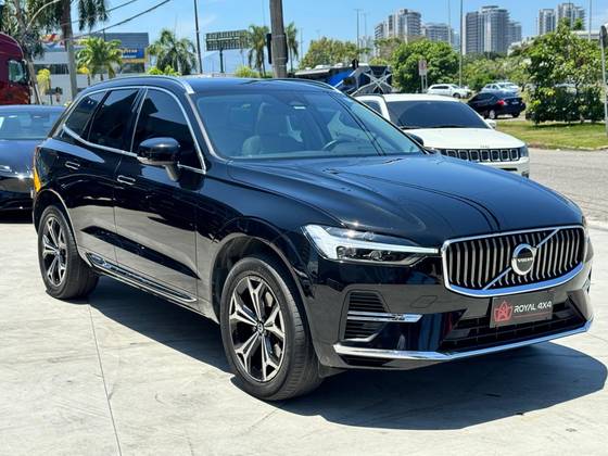VOLVO XC60 2022