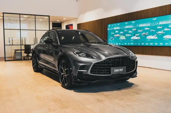 ASTON MARTIN DBX707 2024