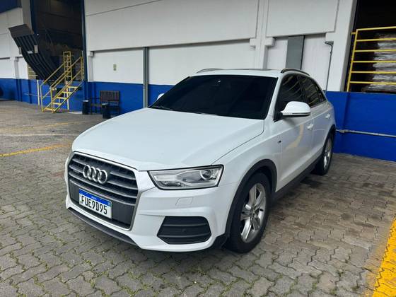 AUDI Q3 2016