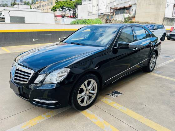 MERCEDES-BENZ E 500 2011