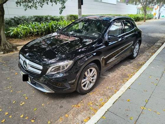 MERCEDES-BENZ GLA 200 2015
