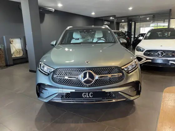MERCEDES-BENZ GLC 300 2025