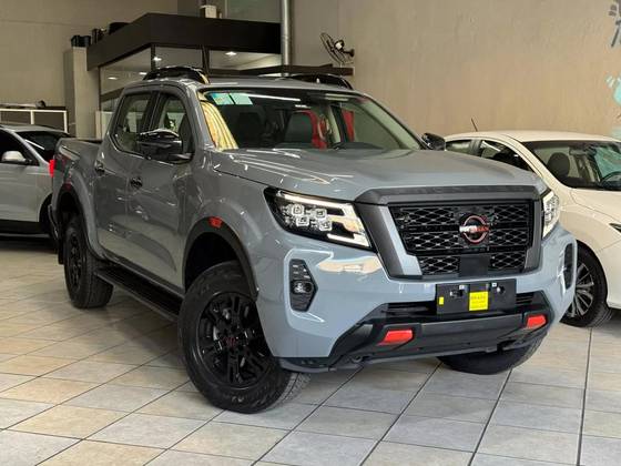 NISSAN FRONTIER 2025