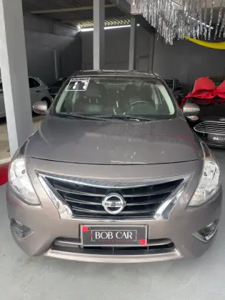NISSAN VERSA 2017