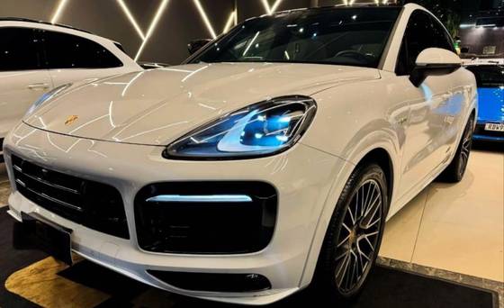 PORSCHE CAYENNE 2021