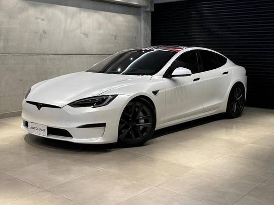 TESLA MODEL S 2021