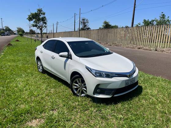 TOYOTA COROLLA 2018