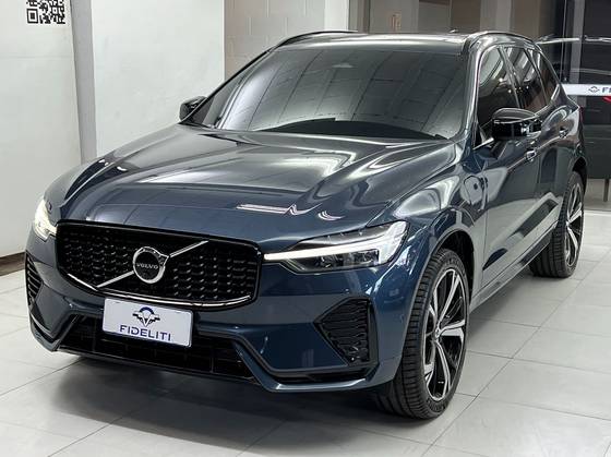VOLVO XC60 2023