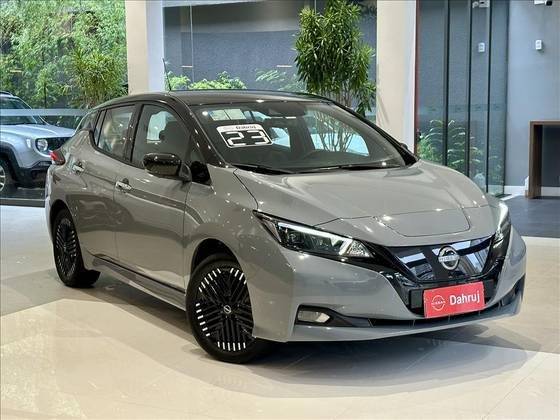 NISSAN LEAF 2023