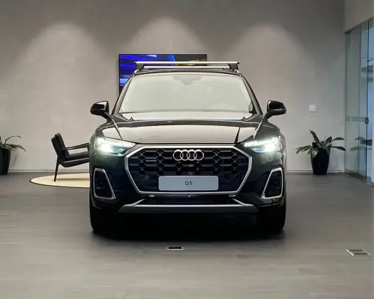 AUDI Q5 2024