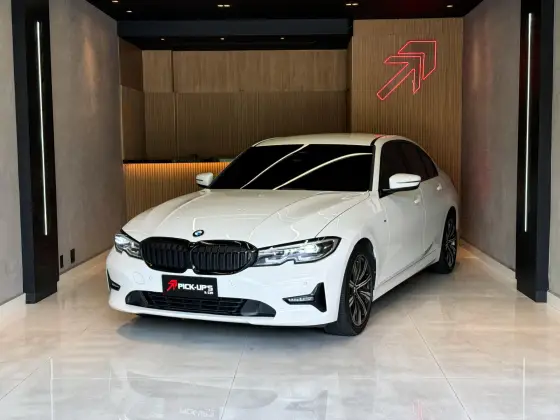 BMW 320i 2021