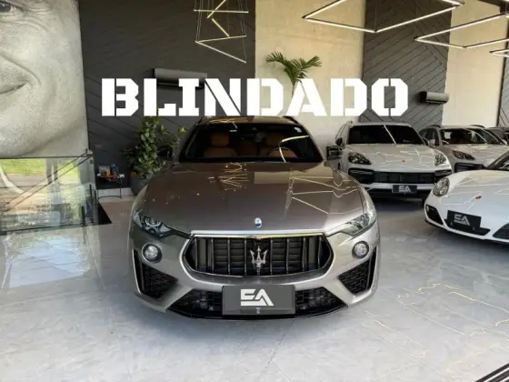 MASERATI LEVANTE 2022