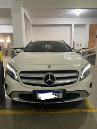 MERCEDES-BENZ GLA 200 2016