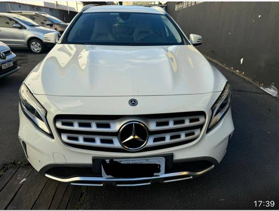 MERCEDES-BENZ GLA 200 2018