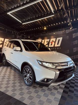 MITSUBISHI OUTLANDER 2016
