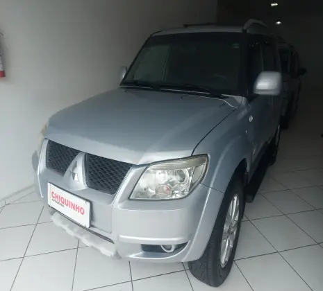 MITSUBISHI PAJERO TR4 2011