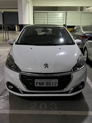 PEUGEOT 208 2017