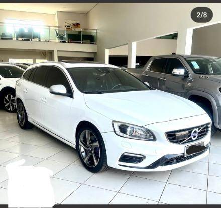 VOLVO V60 2016