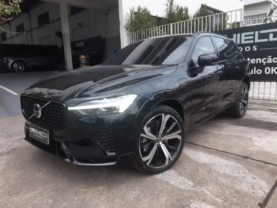 VOLVO XC60 2024