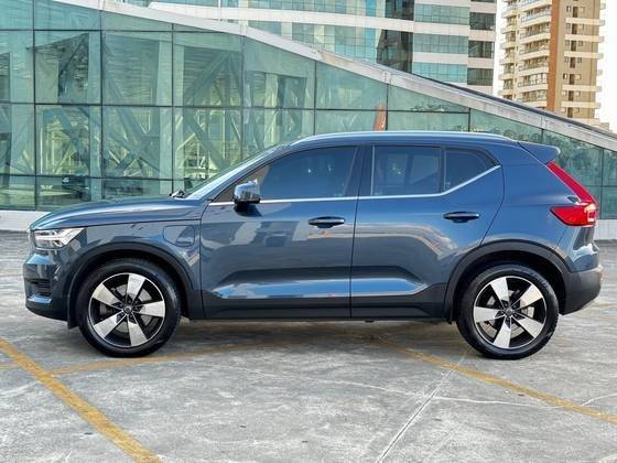 VOLVO XC40 2022