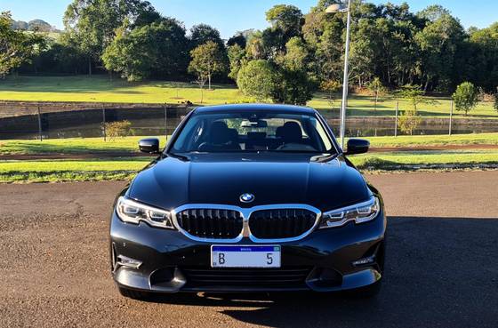 BMW 330i 2020
