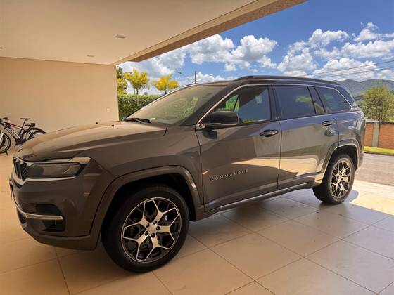 JEEP COMMANDER 2022