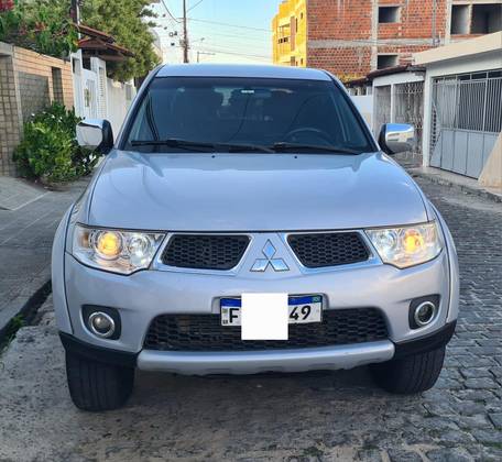 MITSUBISHI L200 TRITON 2013