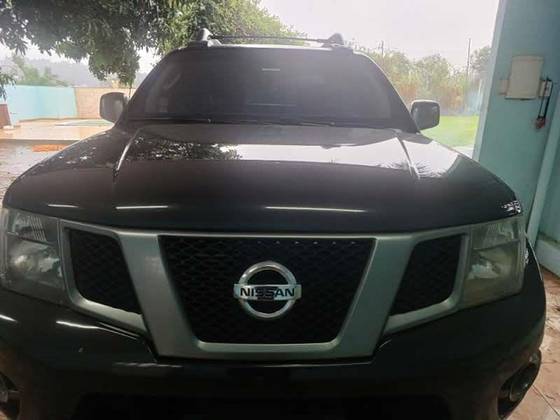 NISSAN FRONTIER 2014