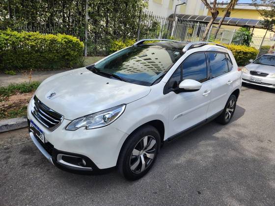 PEUGEOT 2008 2017