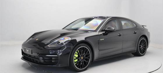 PORSCHE PANAMERA 2021