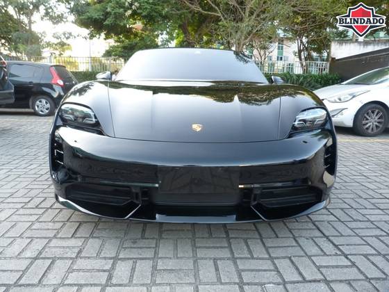 PORSCHE TAYCAN 2021