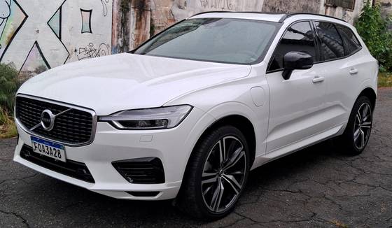 VOLVO XC60 2020