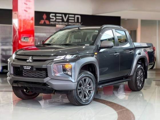 MITSUBISHI L200 TRITON 2025