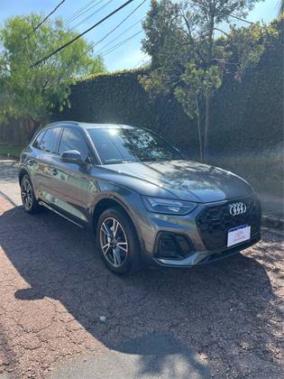 AUDI Q5 2022