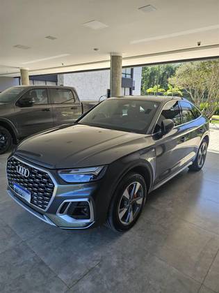 AUDI Q5 2022