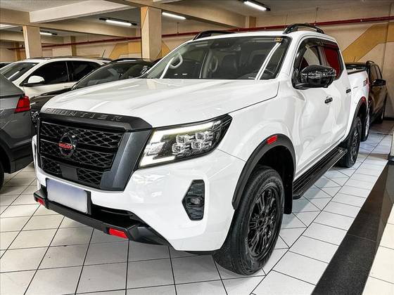 NISSAN FRONTIER 2023