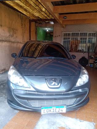 PEUGEOT 207 2011