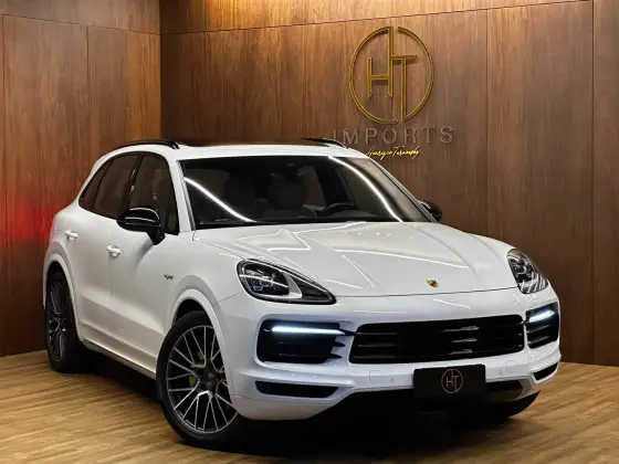 PORSCHE CAYENNE 2020