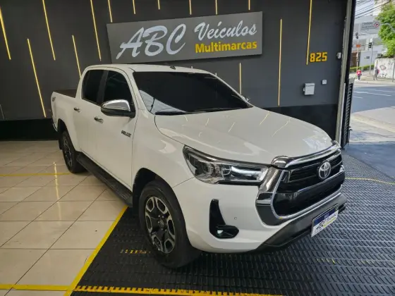 TOYOTA HILUX 2022