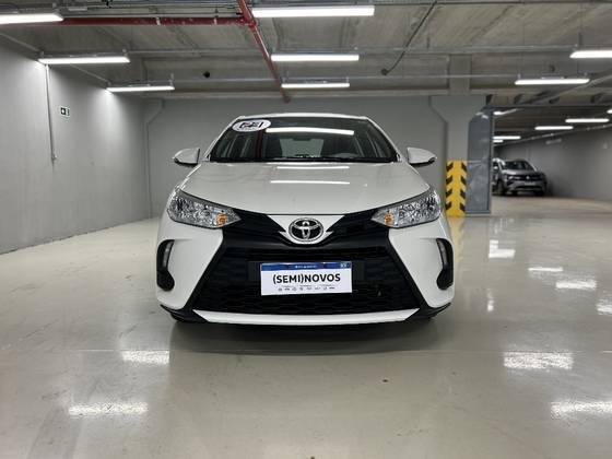TOYOTA YARIS 2023