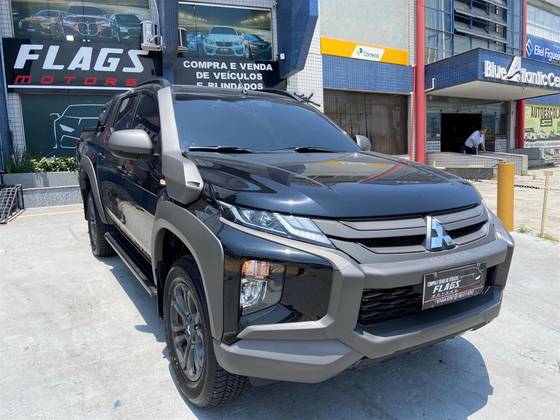 MITSUBISHI L200 TRITON 2025