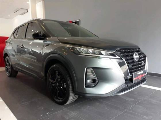NISSAN KICKS 2023