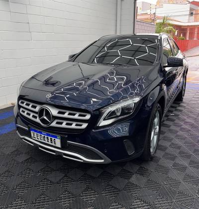 MERCEDES-BENZ GLA 200 2019
