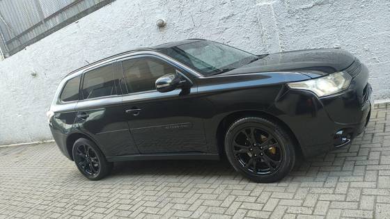 MITSUBISHI OUTLANDER 2014
