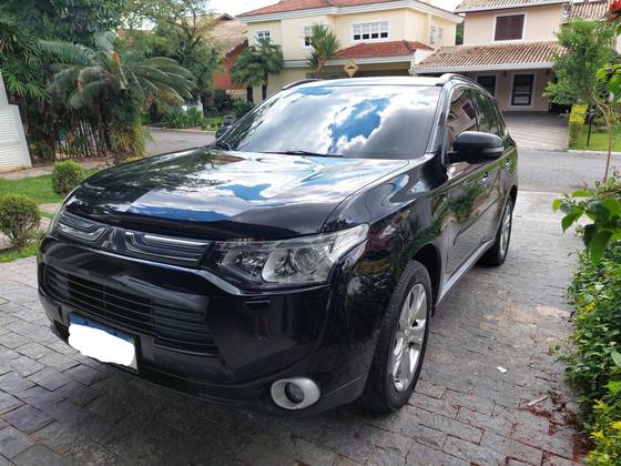MITSUBISHI OUTLANDER 2014