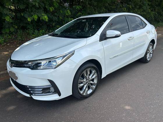TOYOTA COROLLA 2018