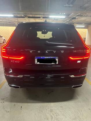VOLVO XC60 2021